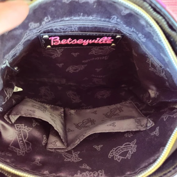 Betsey Johnson Purple and Yellow Crossbody Bag READ DISCRIPTION BEFORE PURCHASE! - Picture 7 of 10
